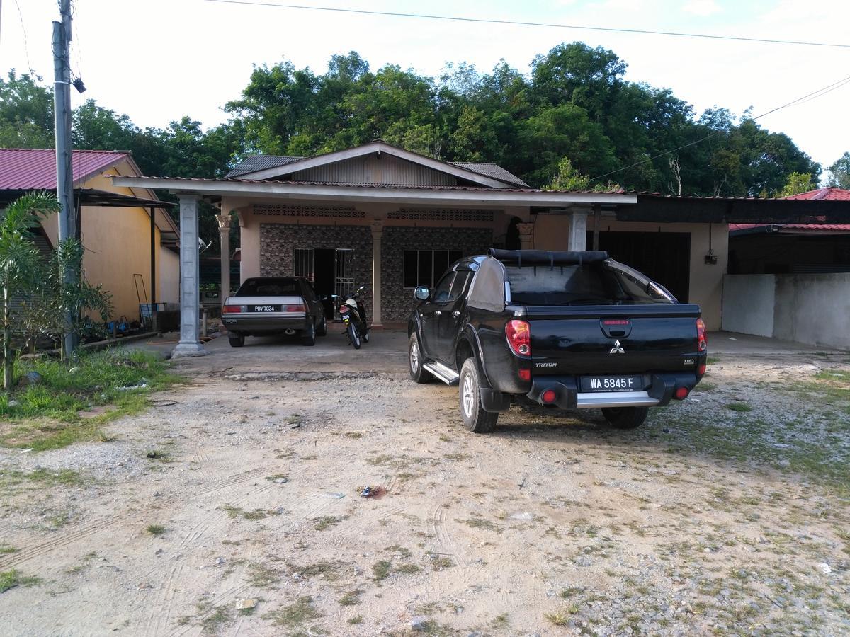 Homestay Jertih Besut Terengganu Eksteriør bilde